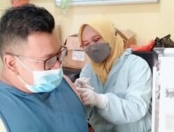 Lindungi Karyawannya, Perhutani Mojokerto Gelar Vaksinasi Booster