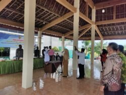 Dini Winantasari Resmi Dilantik Menjadi Sekdes Bicak