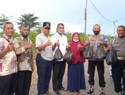 Anggota PROPAM Polresta Sidoarjo Berkunjung Ke Wisata Petik Kebun Jambu Kebaron