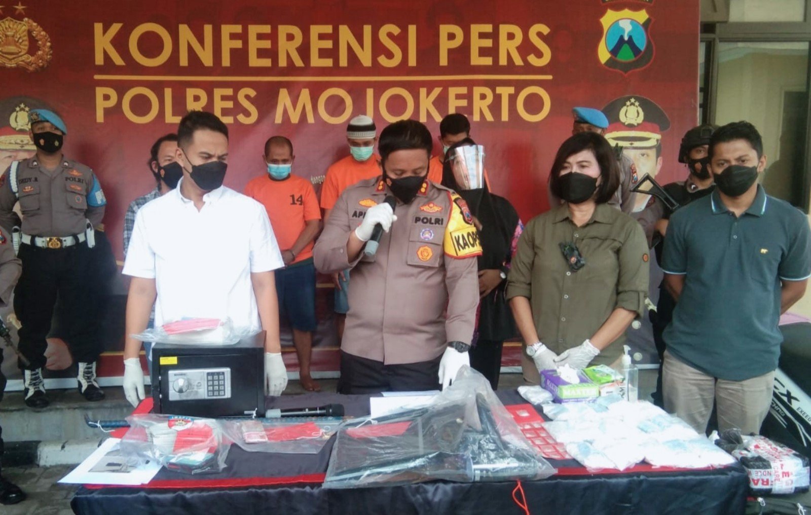 Mafia Tanah Mojokerto dan Pembobol Toko Sumber Abadi Ditangkap Polisi