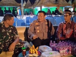 Perdana Malam Gebyar Lebaran SidoBangkit 2022, Syukuran Dan Bancaan Tumpeng Godo Roti Setinggi Dua Meter Serta Pemotongan Tumpeng Di Tandai Pembukaan Pasar UMKM  Di Lapangan Desa Kemantren - Tulangan Kabupaten Sidoarjo