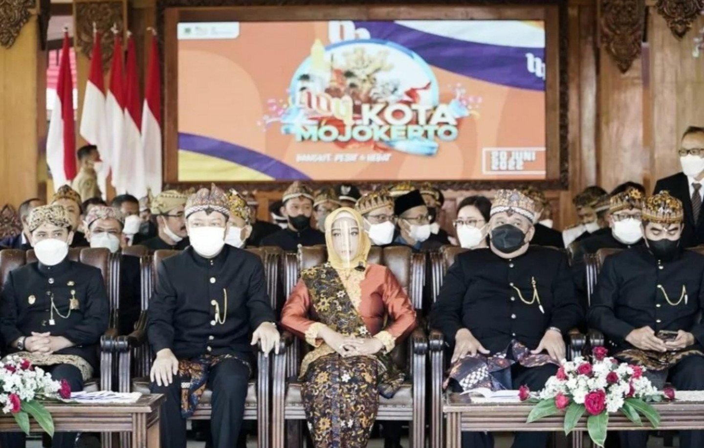 Upacara Peringatan Hari Jadi Kota Mojokerto Ke-104, Ning Ita: Tahun Ini Kita Dapat 57 Penghargaan Tingkat Nasional