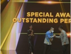 Kado Hari Bhayangkara ke-76, Kapolresta Sidoarjo Raih iNews Maker Award 2022