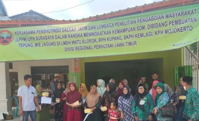 Perhutani Bersama Penshutindo Berikan Pembinaan LMDH Tentang Pengolahan Jagung di Mojokerto