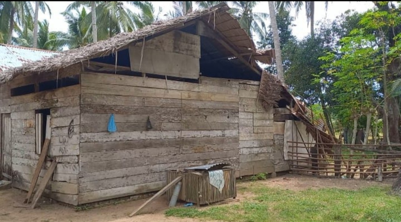 Puluhan rumah di Desa Seuneubok Rambong Aceh Timur Sangat Memprihatinkan