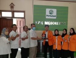 Mahasiswa Universitas Jambi Akhiri Praktek Lapangan di Wilayah Kerja Perhutani Mojokerto