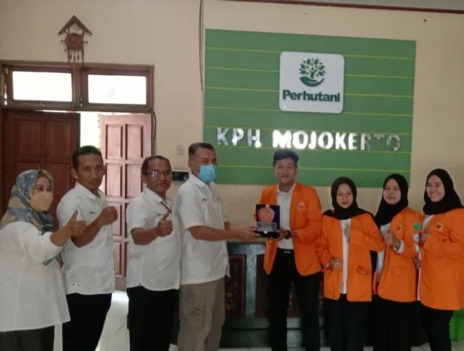 Mahasiswa Universitas Jambi Akhiri Praktek Lapangan di Wilayah Kerja Perhutani Mojokerto