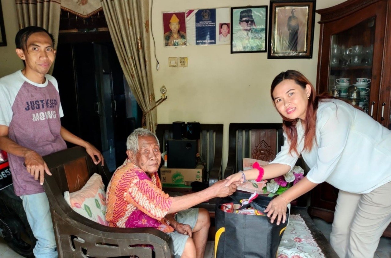 Gerindra Kota Mojokerto dan PIRA Kota Mojokerto Berikan Bansos kepada Veteran