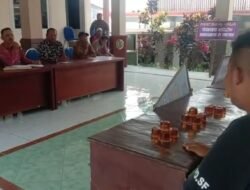 Kadus Selotapak Trawas Mojokerto Kepergok Check In dengan WIL, Warga Selotapak Adakan Demo