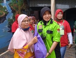 DPC Srikandi TKN Sidoarjo Berkolaborasi Dengan Paguyuban “Jagat Putih YONI NUSANTARA” Gelar Baksos Pengobatan Gratis Dan Pembagian Sembako Untuk Kaum Duafa Di Desa Panjunan Kecamatan Sukodono