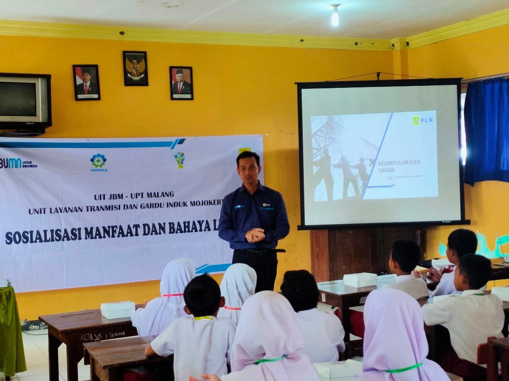PLN Mojokerto Sosialisasi Manfaat dan Bahaya Listrik di SDN Pacing