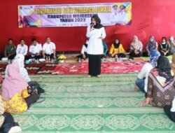 DP2KBP2 Kabupaten Mojokerto Gelar Revitalisasi Bina Keluarga Remaja di Desa Awang-awang