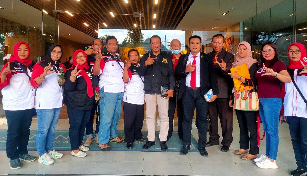 Dimediasi Dewan Pers, Bupati LIRA Mojokerto Tolak Berdamai