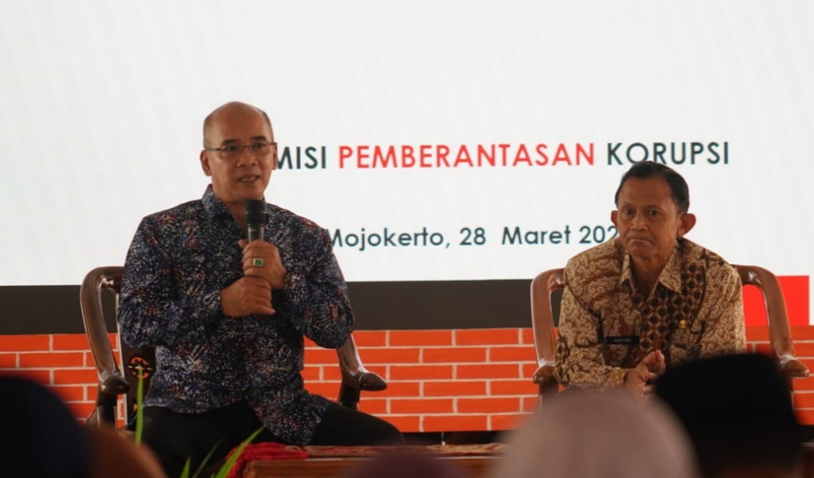 KPK Datangi Mojokerto, Ada Apa?