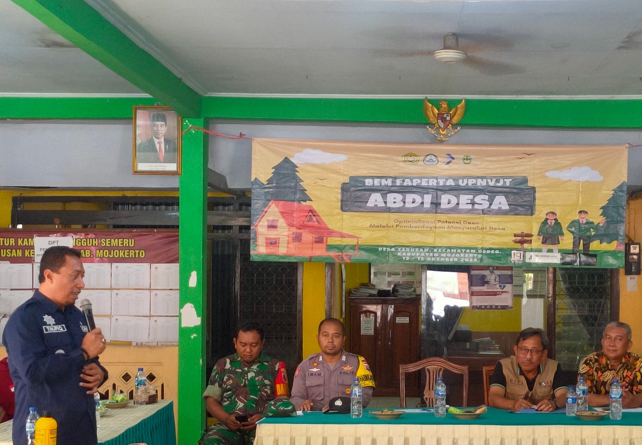 UPN Veteran Surabaya Adakan Program Abdi Desa di Balai Desa Terusan Mojokerto