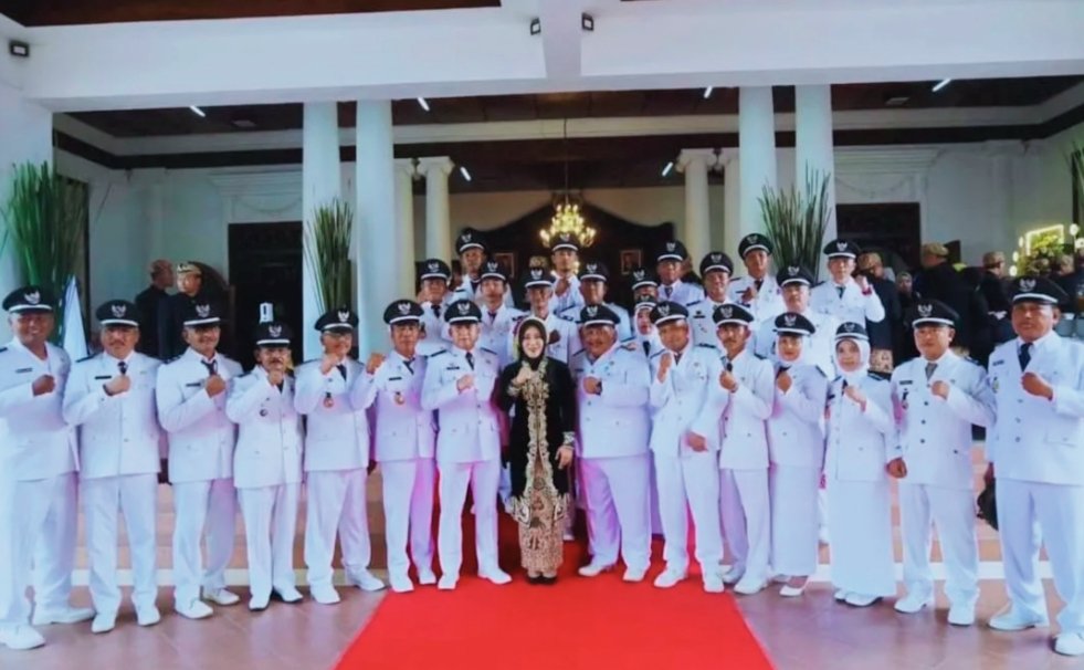 Plt Kepala Bapenda Kabupaten Mojokerto Apresiasi Kepala Desa yang Lunas Pajak