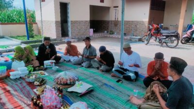 Grup Sholawat Hadi Al Hadad Djawa Dwipa Iringi Doa Bersama di Makam Banjarsari