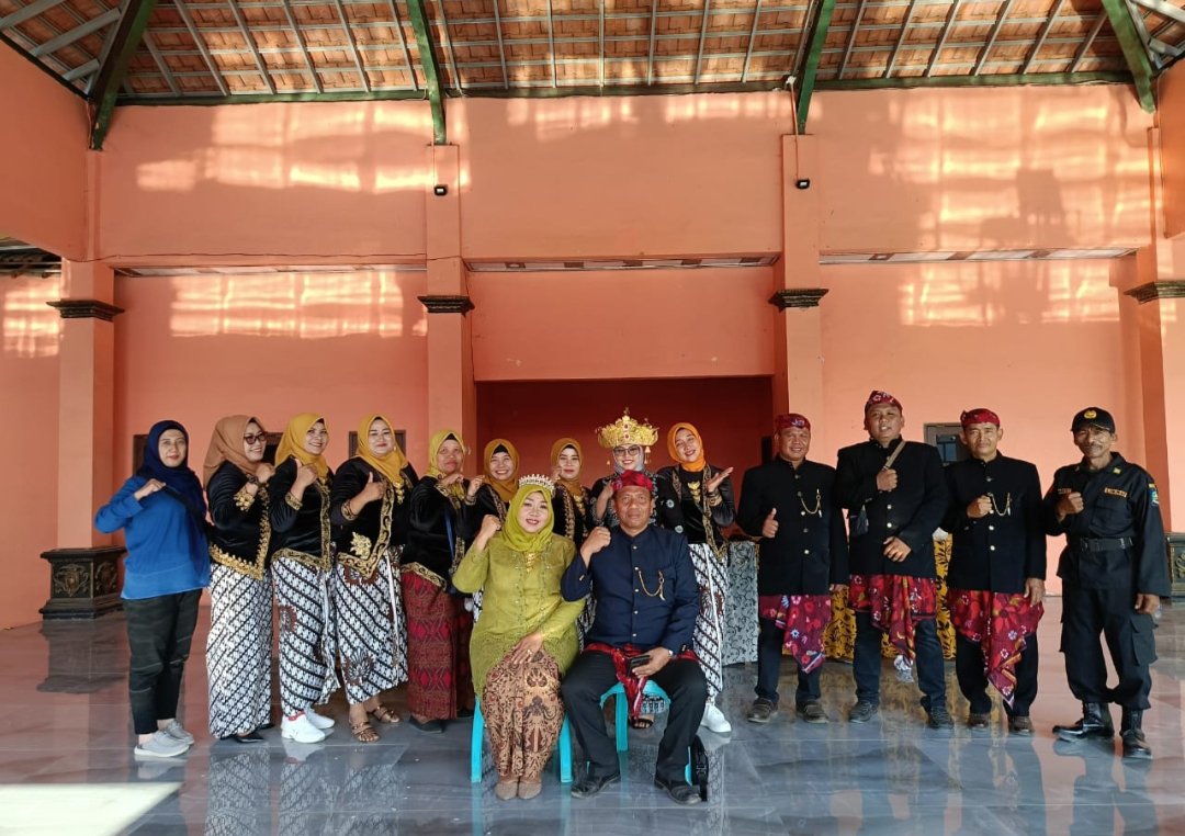 Pemdes Karangasem Gelar Panggung Hiburan, Bazar Murah, dan Karnaval