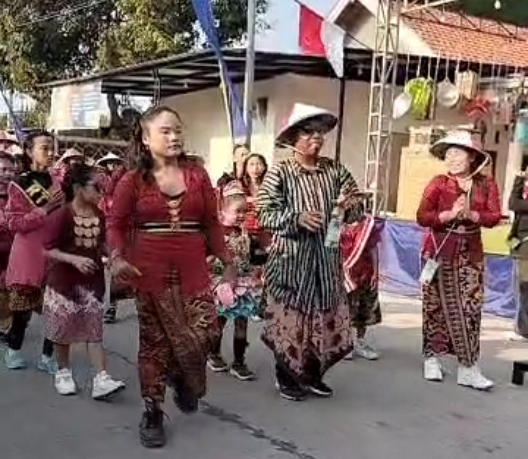 Pemdes Karangasem Gelar Panggung Hiburan, Bazar Murah, dan Karnaval