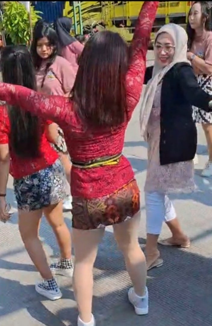 Peringati Kemerdekaan RI, Pemdes Kutogirang Gelar Karnaval