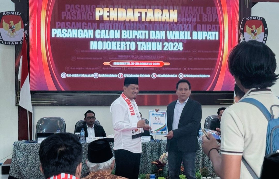 Pilkada Mojokerto 2024, Mubarok Resmi Mendaftar ke KPU dan Sampaikan Visi Misi