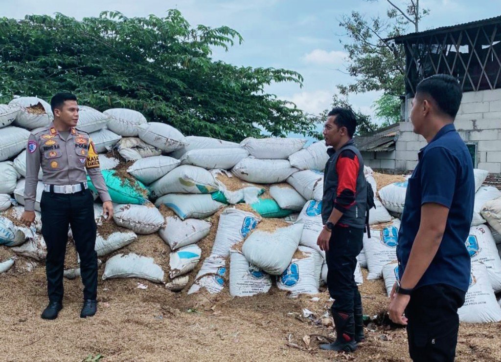 Rawan Kecelakaan, Kasat Lantas Polres Mojokerto Tinjau Gotean Pacet