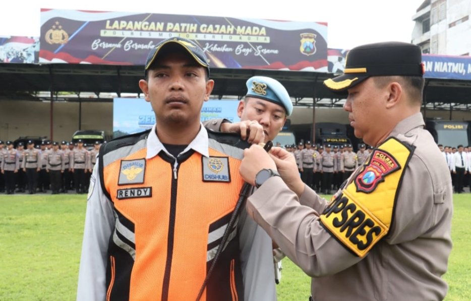 Kapolres Mojokerto Kota Pimpin Apel Gelar Pasukan Operasi Zebra Semeru 2025