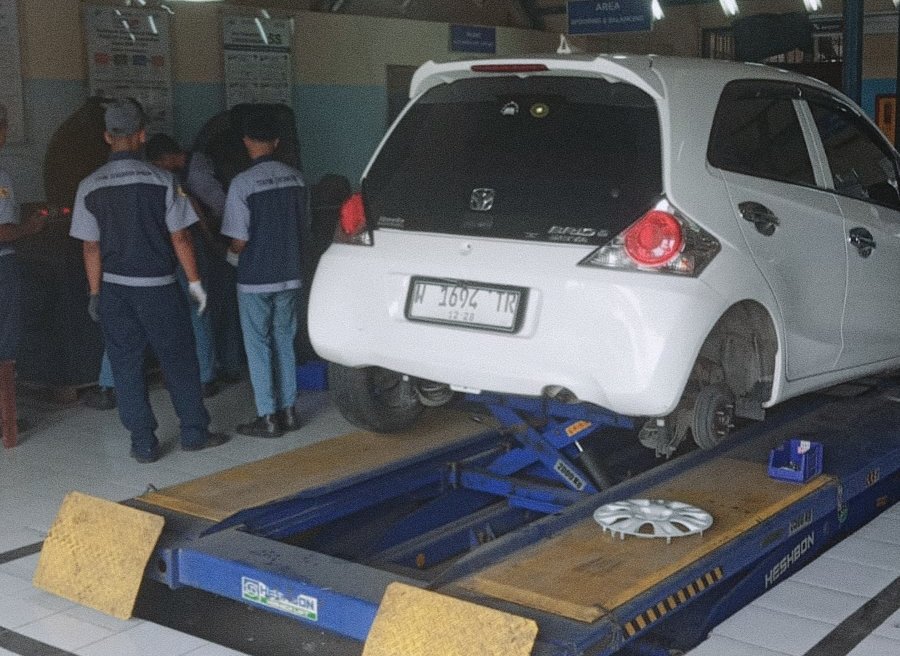 Hari Guru 2025, SMKN 1 Pungging Kabupaten Mojokerto Gelar Bakti SMK