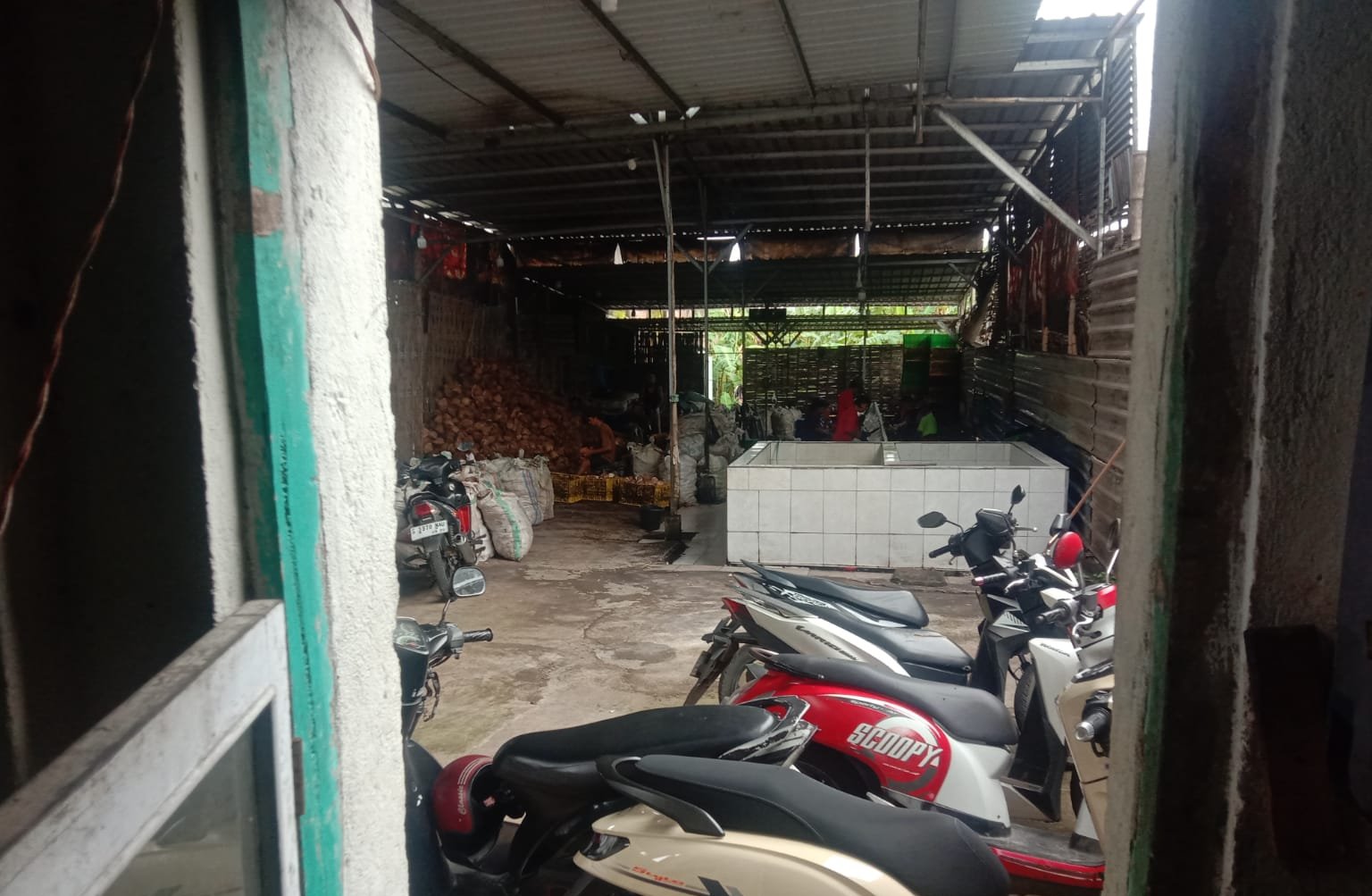 Warga dan Pemerintah Desa Candiharjo Desak Lismiati Hentikan Usaha Kelapanya agar Tidak Cemari Lingkungan