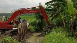 Siap Hadapi Musim Hujan, DPUPR Jombang Normalisasi 55 Titik Saluran Irigasi