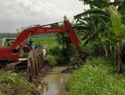 Siap Hadapi Musim Hujan, DPUPR Jombang Normalisasi 55 Titik Saluran Irigasi