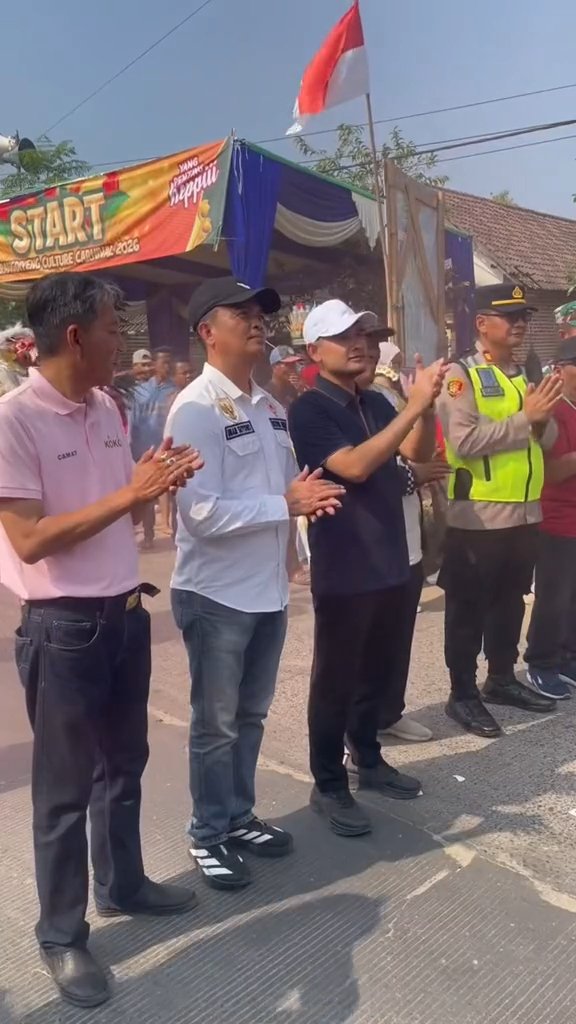 Kades Karangdiyeng Mohon Doa, Stafsus Menteri Desa Apresiasi Karangdiyeng Culture Carnival 2026