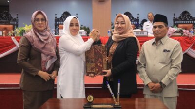 DPRD Kabupaten Mojokerto Setujui Raperda Pertanggungjawaban APBD 2023 dan RPJPD 2025-2045
