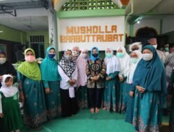 Jadi Salah Satu Penerima Hibah, Ning Ita Kunjungi Musala Babuttaubah