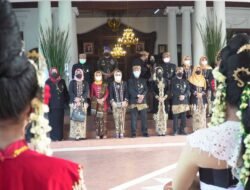 Hadiri Hari Jadi Kabupaten Mojokerto, Ning Ita: Mari Bersama Membangun Mojokerto Raya