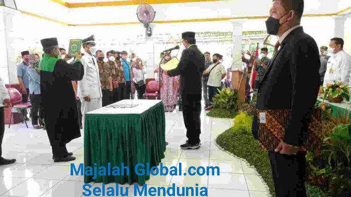 Bupati Sidoarjo Lantik Kepala Desa Prasung
