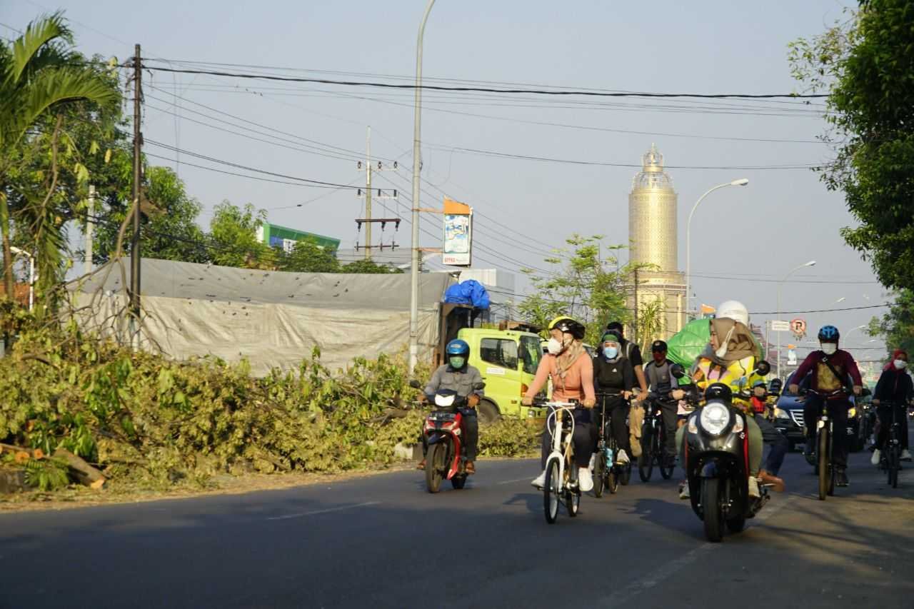 Ungkit Ekonomi, Proyek Jalan Empunala dengan Lebar 17 Meter Mulai Dikerjakan