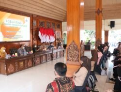 Ning Ita Cegah Perkawinan Usia Dini dan Kenalan Remaja