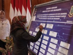 Ning Ita Beserta OPD Tandatangani Komitmen Bersama Forum Satu Data Kota Mojokerto