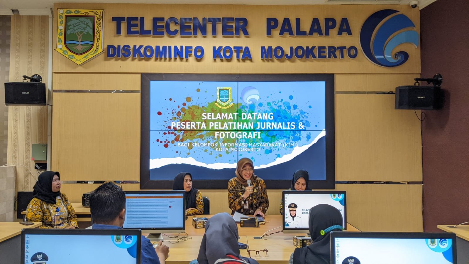 Diskominfo Kota Mojokerto Gelar Pelatihan Fotografi dan Jurnalistik