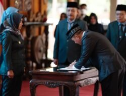 Ning Ita Lantik 63 Pejabat, 5 Diantaranya Pejabat Tinggi Pratama