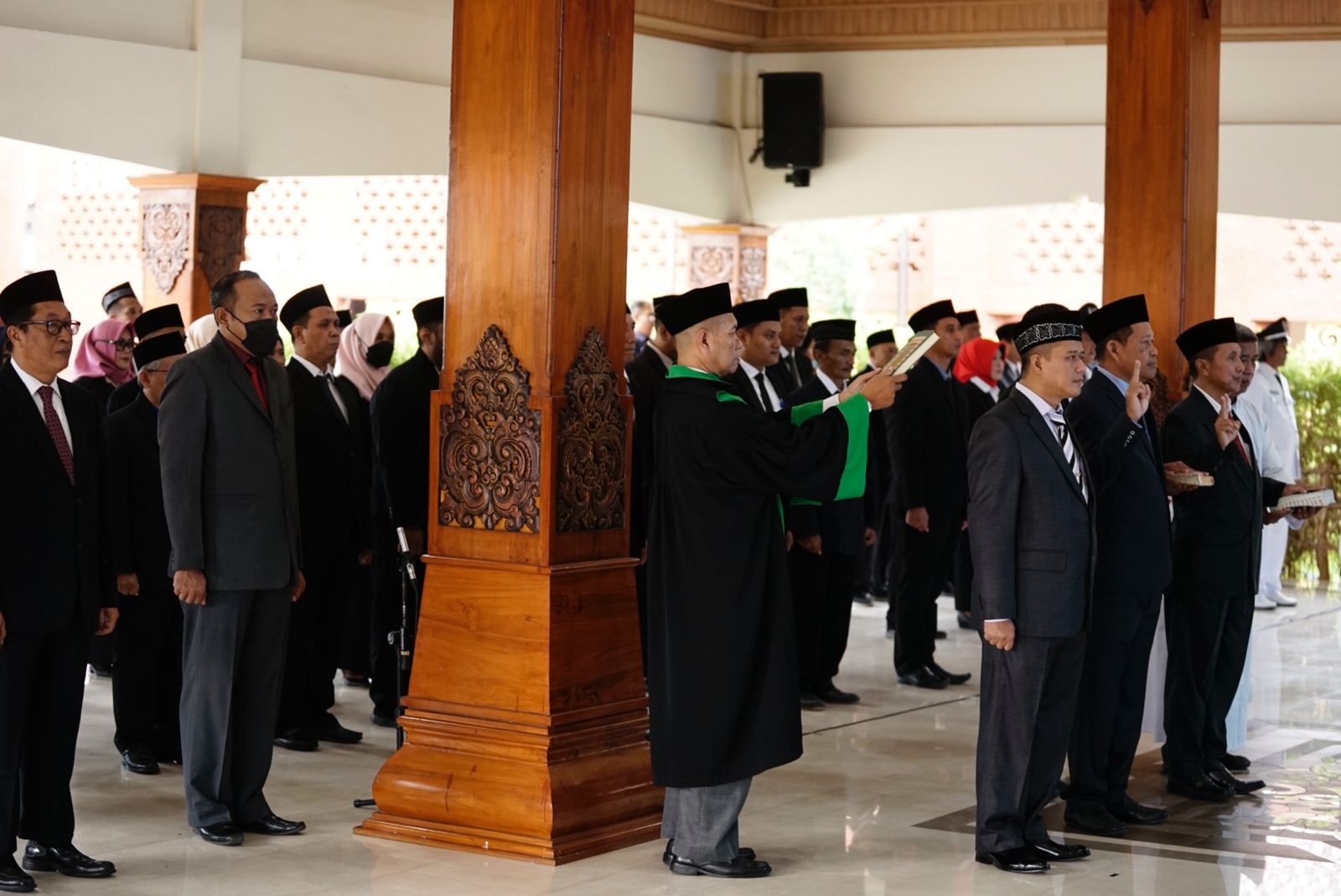 Ning Ita Lantik 63 Pejabat, 5 Diantaranya Pejabat Tinggi Pratama