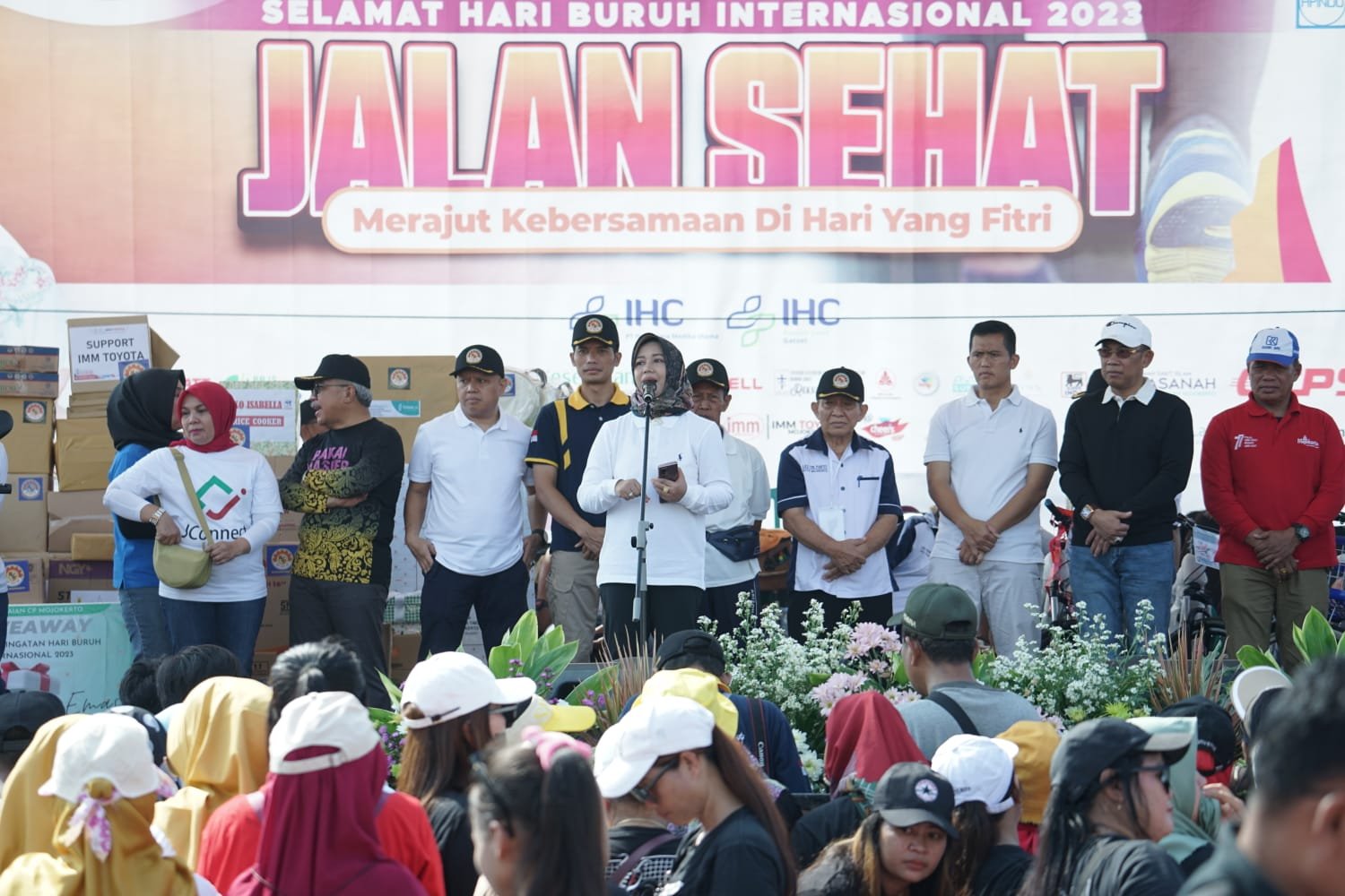 Peringatan May Day 2023, Pemkot Mojokerto Gelar Jalan Sehat Diikuti Ribuan Pekerja