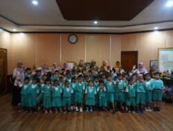 ‘SAPA Bunda’ Jadi Program Pengenalan Profesi Bupati Kepada Anak TK Dharma Wanita Singowangi