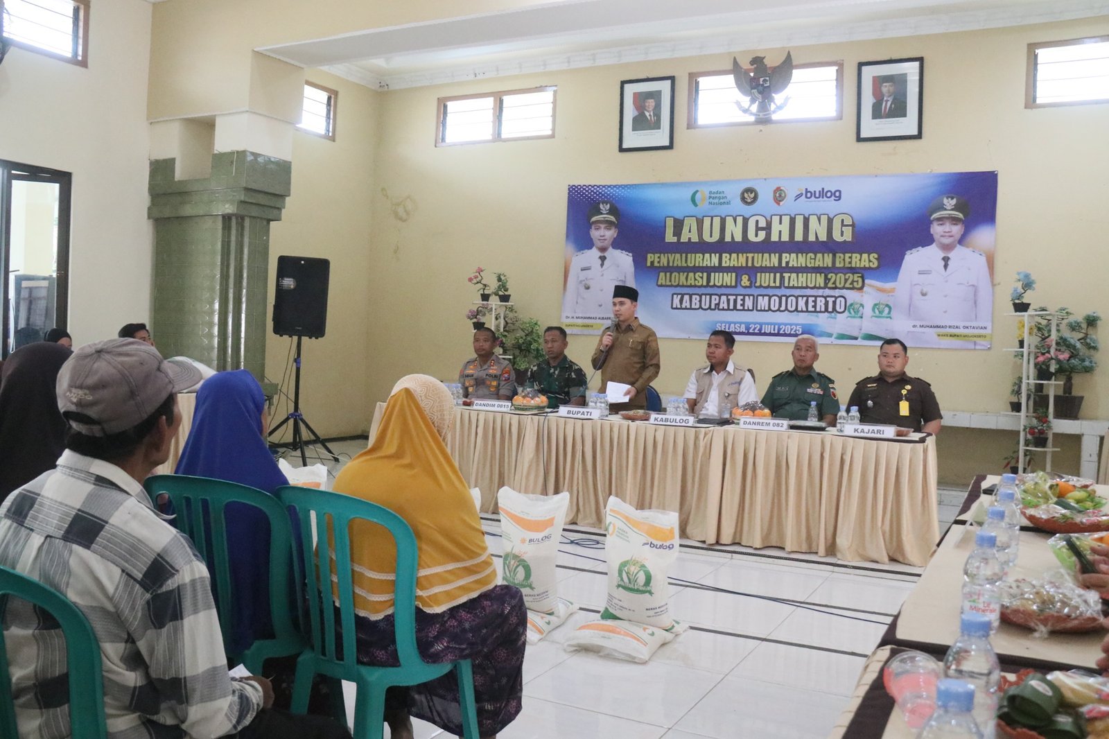 Bupati Mojokerto Launching Penyaluran Bantuan Pangan, Terima 1.600 Ton Beras
