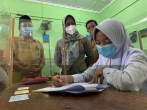 Uji Coba Sekolah Tatap Muka, Ning Ita Wanti-wanti Terapkan Protokol Kesehatan