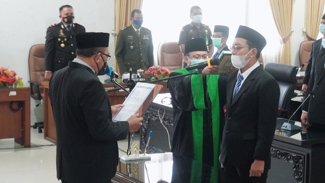 Anggota Komisi 3 DPRD Kota Mojokerto Agung Hendriyo Resmi Digantikan Nuryono Sugiraharjo