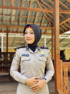 Polwan yang Sering Wara-Wiri Jadi MC Acara Polda, Brigpol Dewi Ternyata Sosok yang Ulet