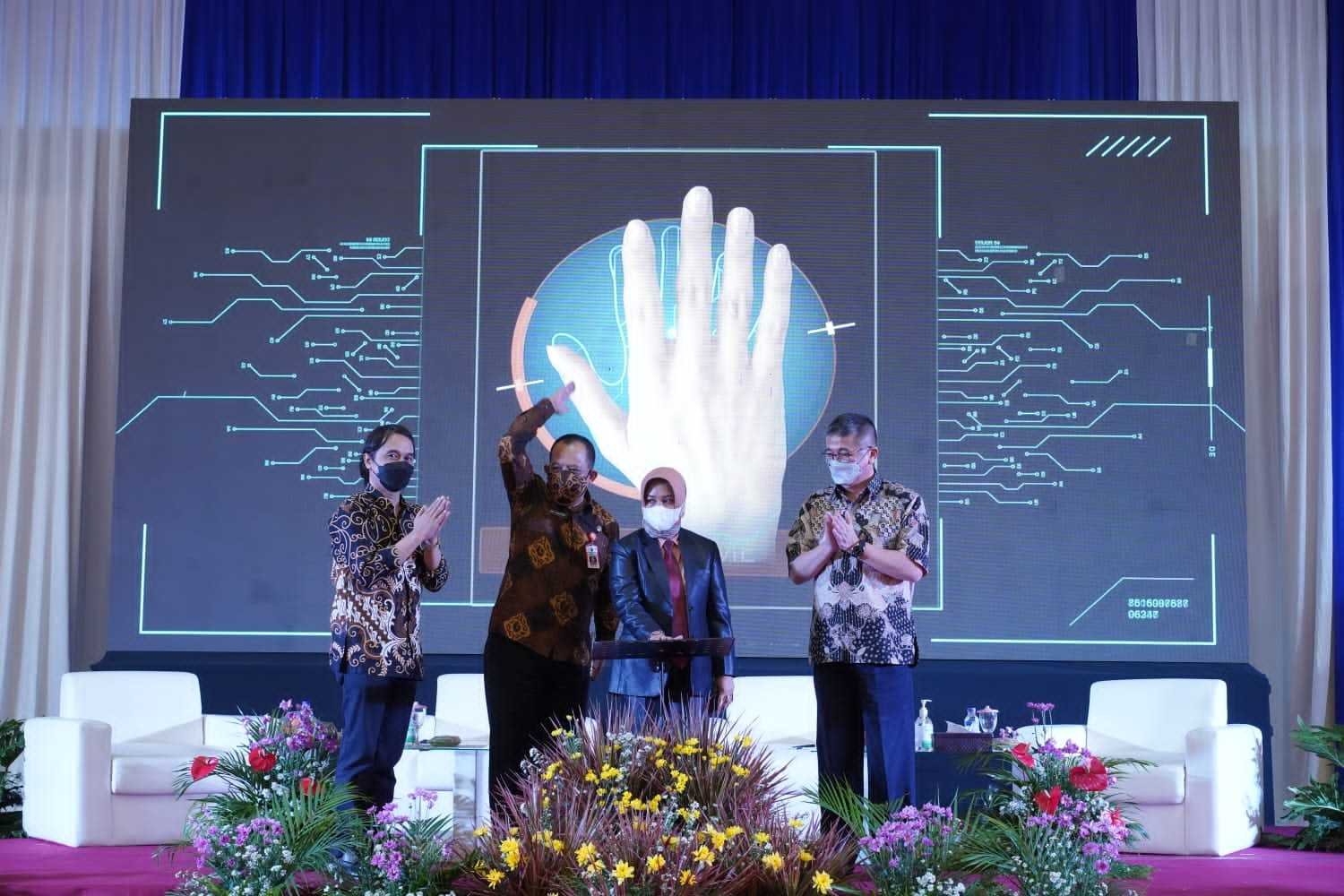 Ning Ita Launching Aplikasi Mojokerto 1daman