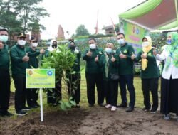 Bupati Mojokerto Peringati Hari Peduli Sampah dan Hari Menanam Pohon